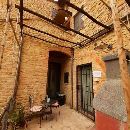 公寓 La Casina Di Ancicucco 2 圣吉米纳诺